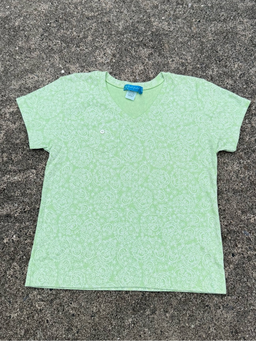 Fresh Produce Light Green Paisley V-Neck Tee Y2K Boho Cottagecore Size M